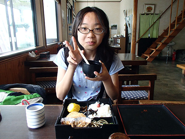 そば処「きこり」の店内